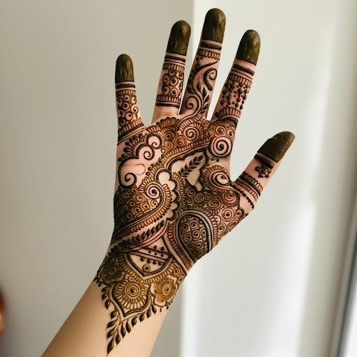 Front Hand Mehndi with Grand Mughal Patterns