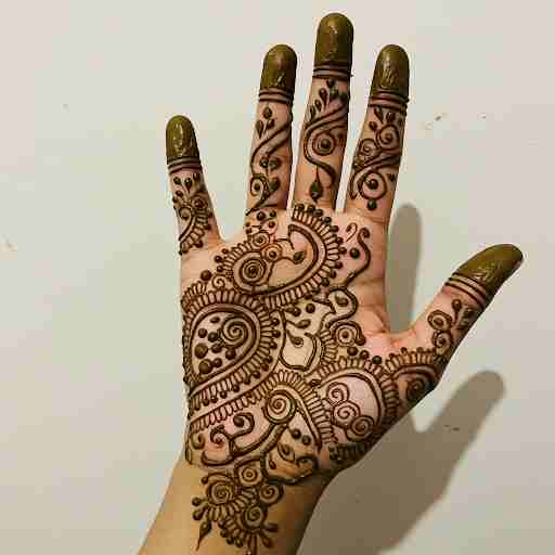  Delicate simple elegant mehndi design