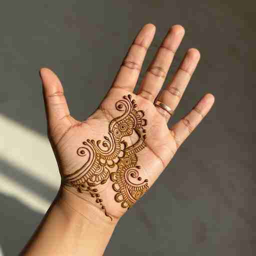 A delicate design with small, intricate patterns