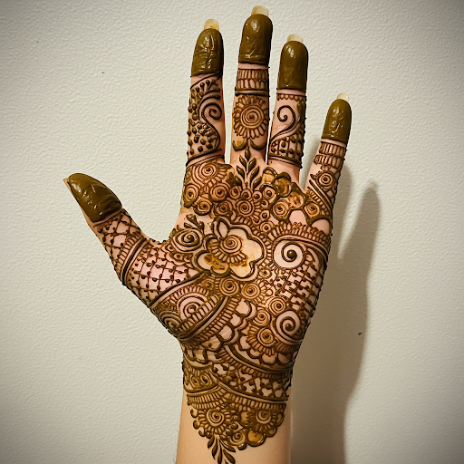 unique and personalized mehndi arm form