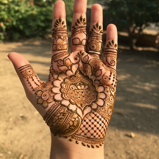 Special patterns for mehndi design